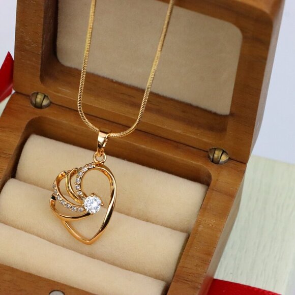"Rose Gold Heart Pendant with CZ Stone and Twisted Open Design, XPPT1400 - Picture 8 of 13